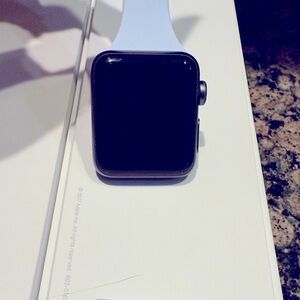 SALE🎁Apple Series 3 Smartwatch ⌚️+ free band/bumper